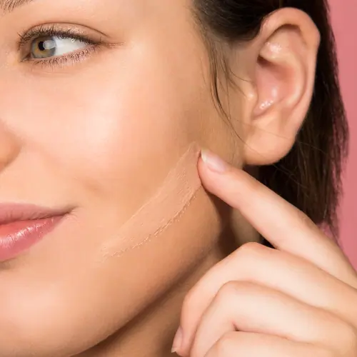 Designer Brands Primer Foundation ? Blur Primer