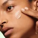 Prada Refine Blurring Extending Primer