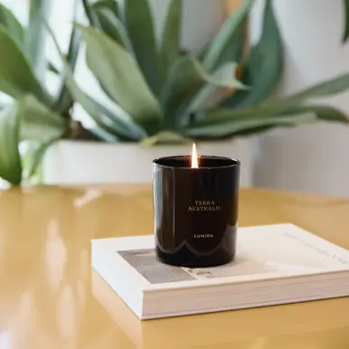 Lumira Black Candle Terra Australis 300g