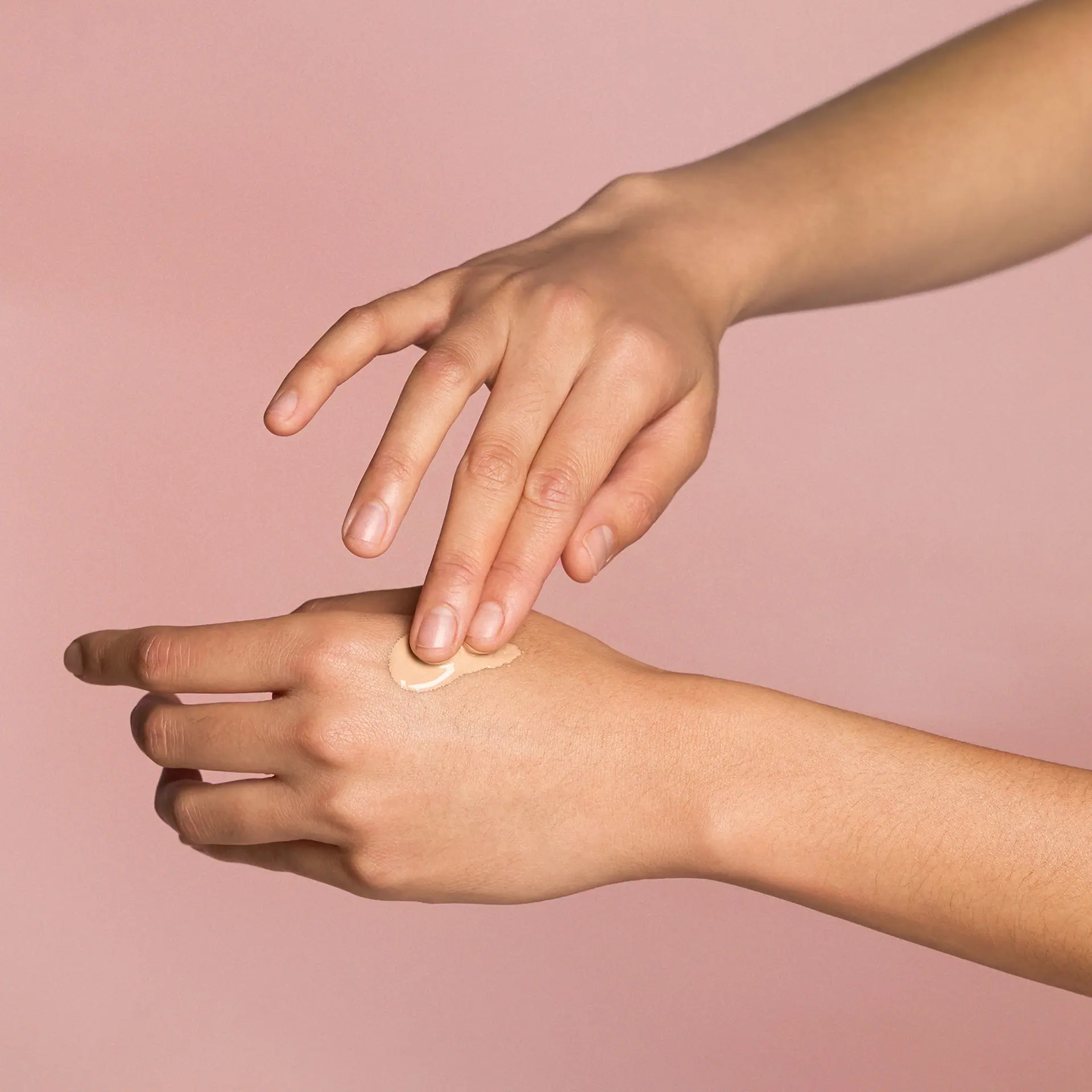 The Jojoba Company Illuminating Tinted Moisturiser SPF15
